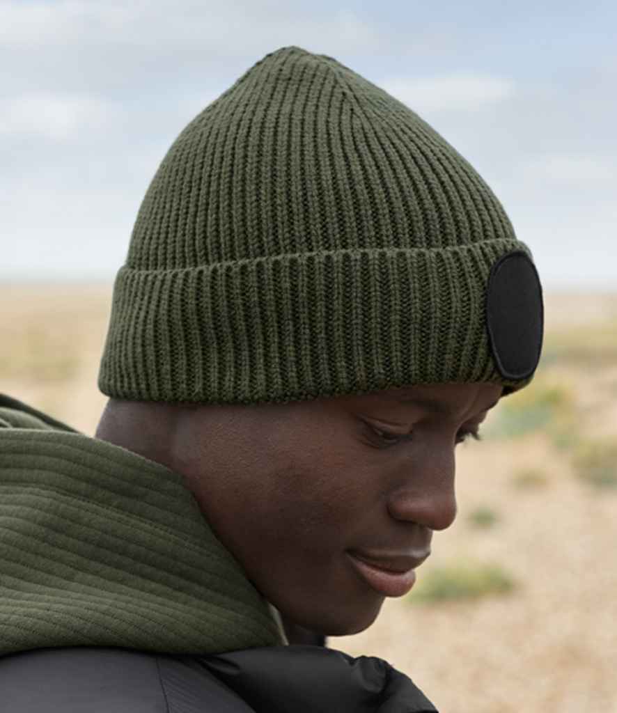 Beechfield Circular Fashion Patch Beanie - OL/BK